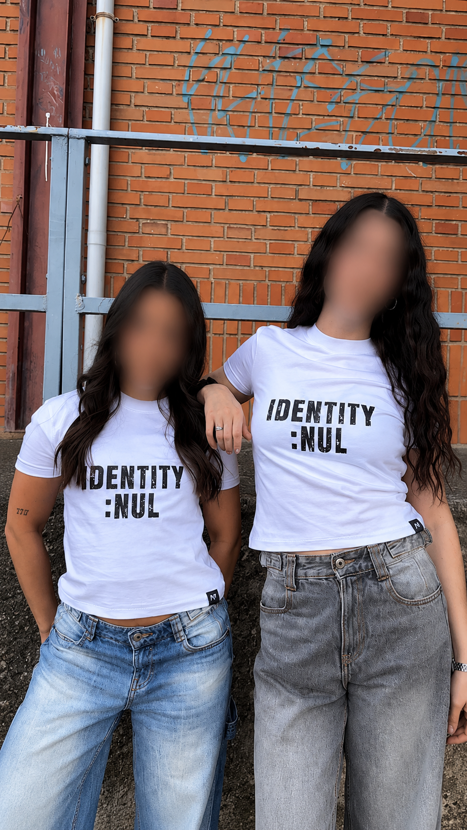 IDENTITY: NUL - CROPPED TEE